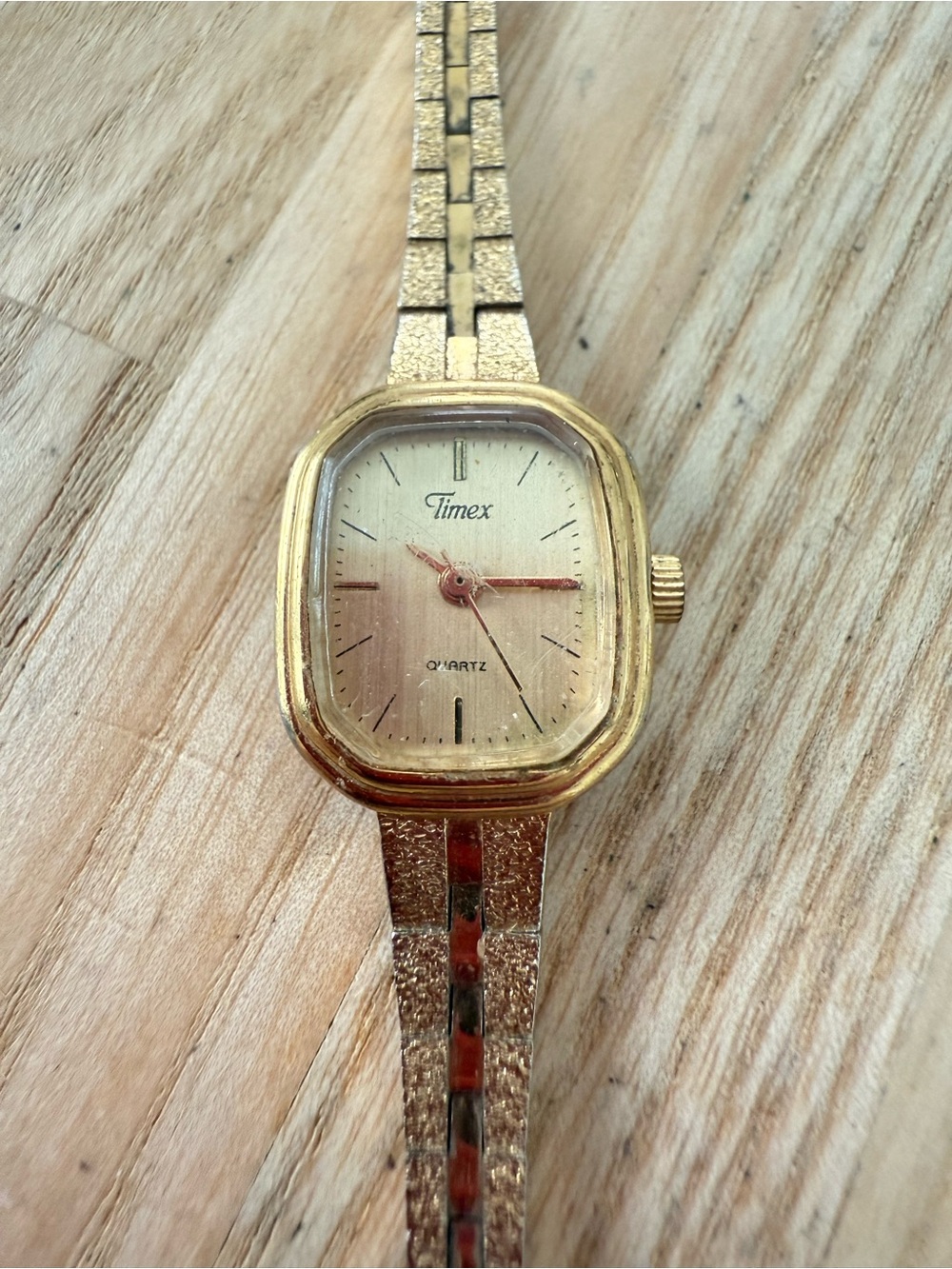 Vintage Timex ladies gold tone
